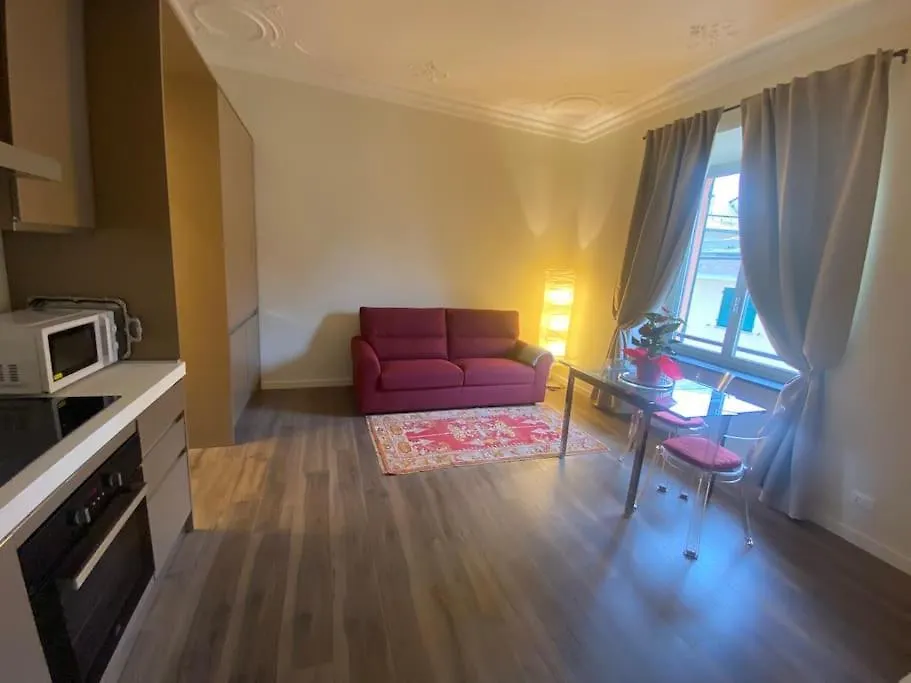 Colombo Brown House Apartment Genoa
